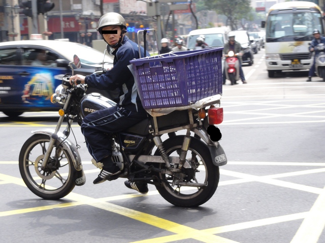 マカオのGN125H